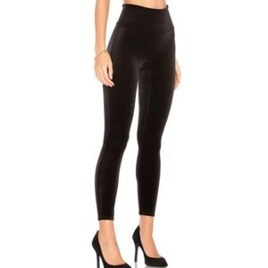 DKNY Classic Black Apparel